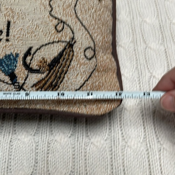 Decorative pillow. Fisherman flies fishing line tapestry black back fabric - Picture 4 of 12